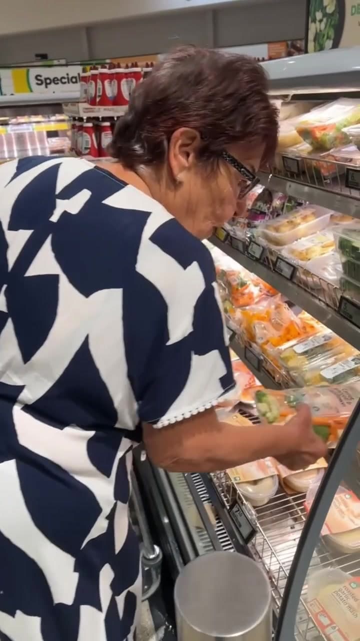 Ferdi & Nonna: retail reel / editing film still
